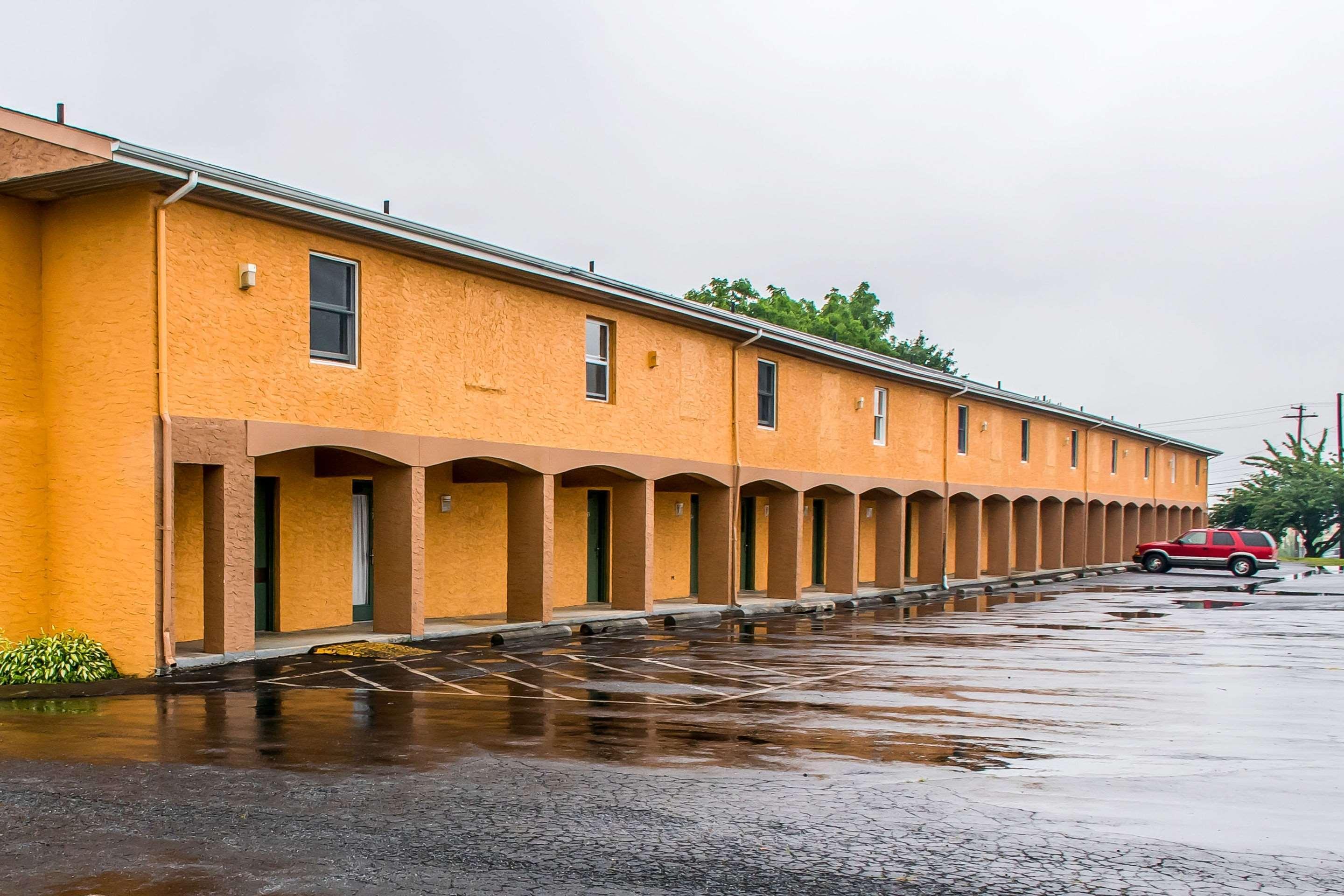 Rodeway Inn Amish Country Smoketown  Exteriér fotografie